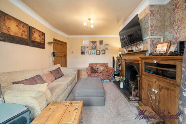 3 bed Semi-Detached for sale Image 6