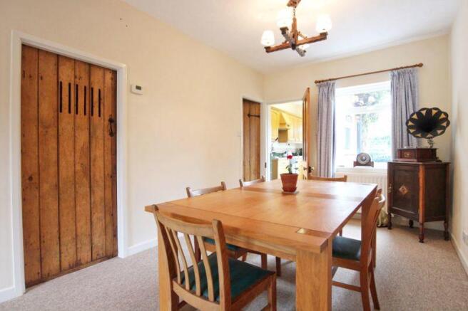 Kitchen/Dining...