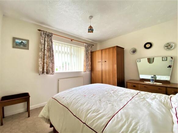 Bed 2 Oatfield.jpg
