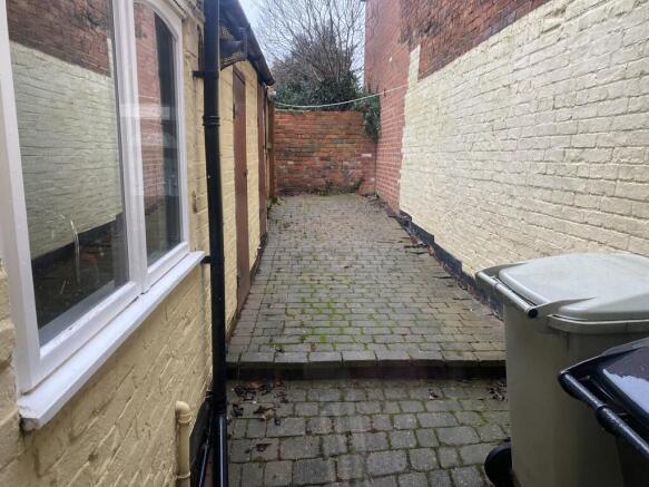 garden L1