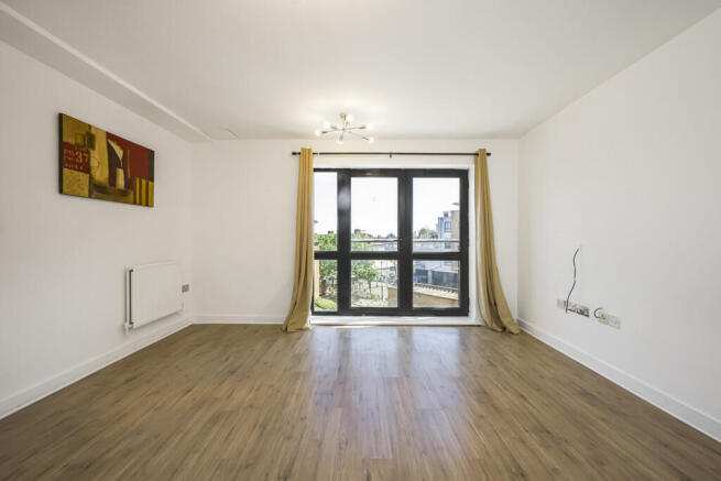 27 Gateway Court ...