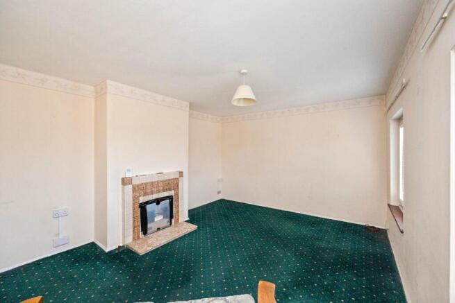 Poplar Avenue 153 LOUNGE 2.jpeg