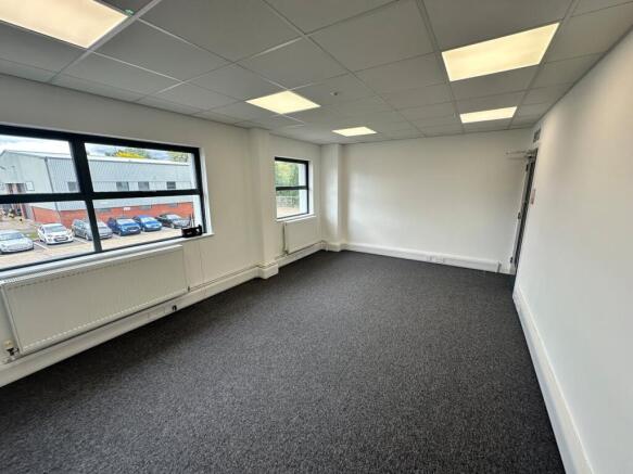 11 Airlinks - FF Office.JPG