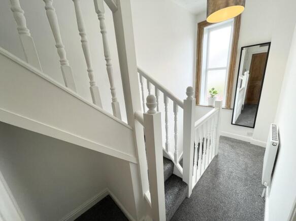 2 bed Terraced for sale Image 10