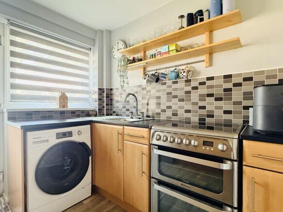 1 bed Flat for sale Image 9