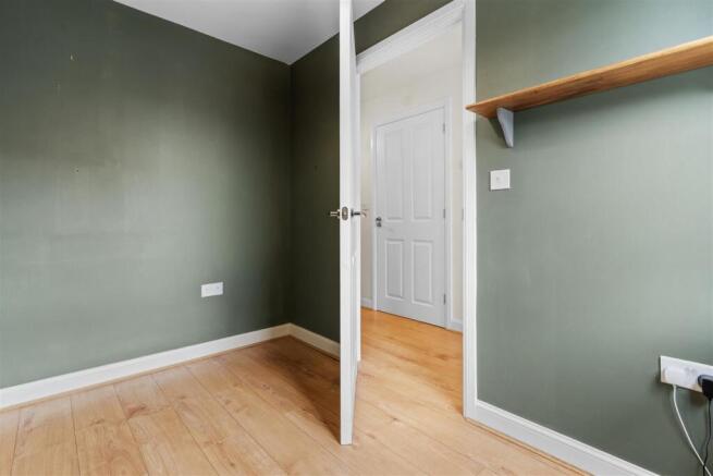 3 bed Semi-Detached for sale Image 11