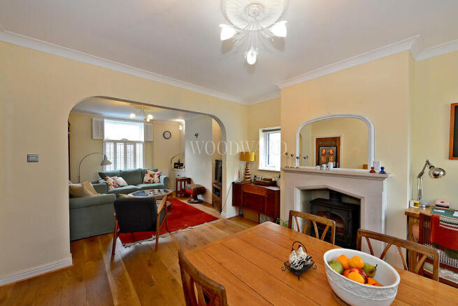 Living Room/Dinin...