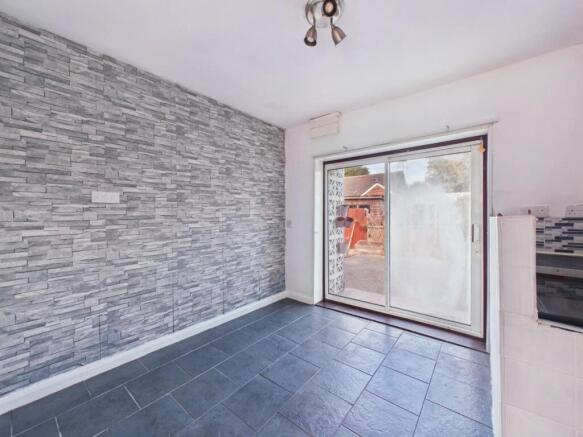 2 bed Semi-Detached for sale Image 6