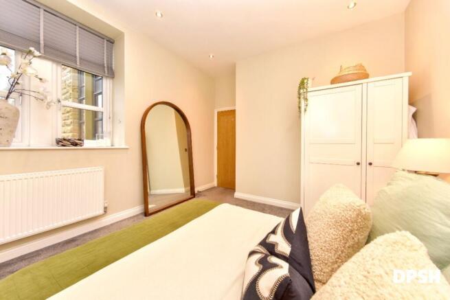 3 bed Apartment for sale Image 12