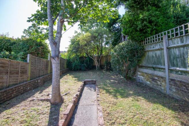 29 Hollingbury Road Outside Area (2)
