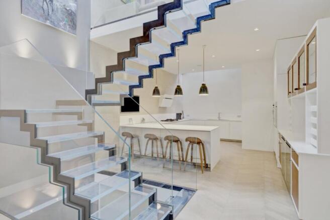 Hallway/Kitchen