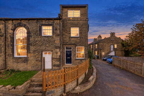 Lands Lane, Bradford, BD10