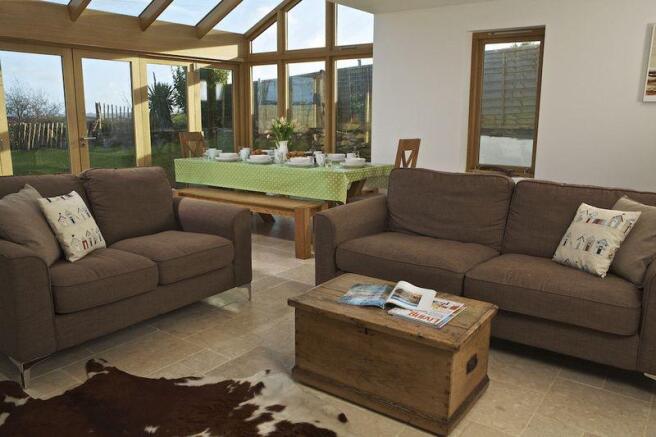 Open plan Lounge...