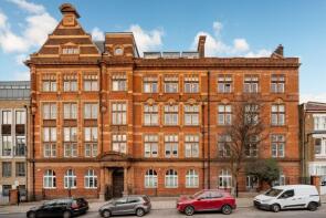 Flat 17, 34 Academy Court, Glengall Road, London NW6 7FB