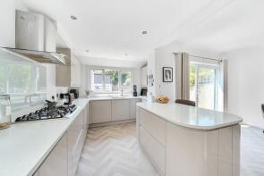 73, Hawkhurst Way, West Wickham BR4 9PE