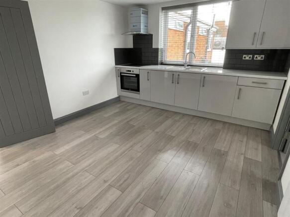 open plan lounge/kitchen