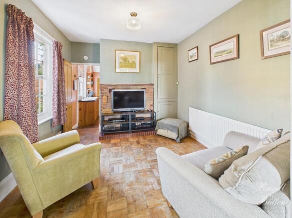 CAM01995G0-PR0357-STILL006