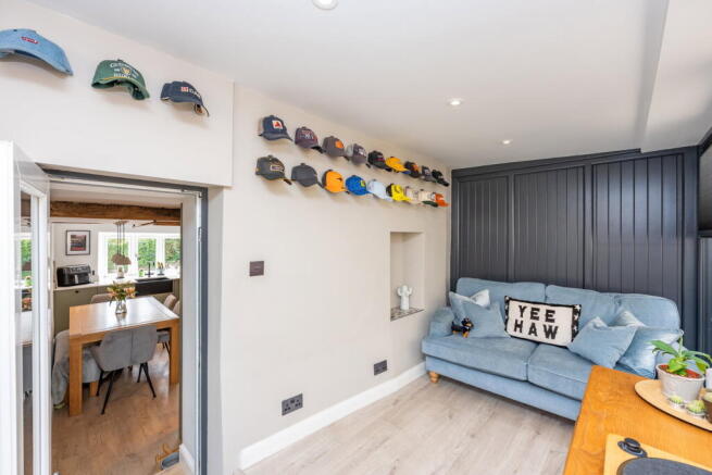 3 bed Cottage for sale Image 8
