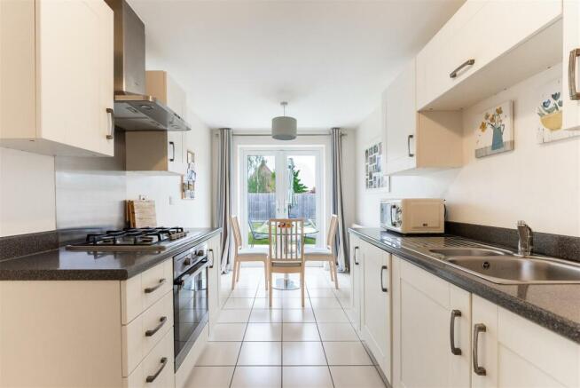 Priors Grove Close-3.jpg