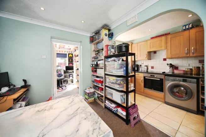 Milton Way, Houghton Regis, Dunstable photo 5