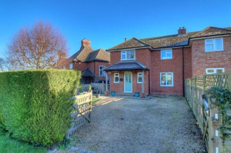 Foresters, Water End, Stokenchurch, High Wycombe, Buckinghamshire, HP14 3XQ