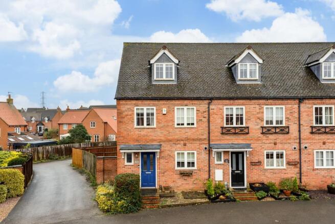 14 Rose Hill Way, Mawsley-2.jpg