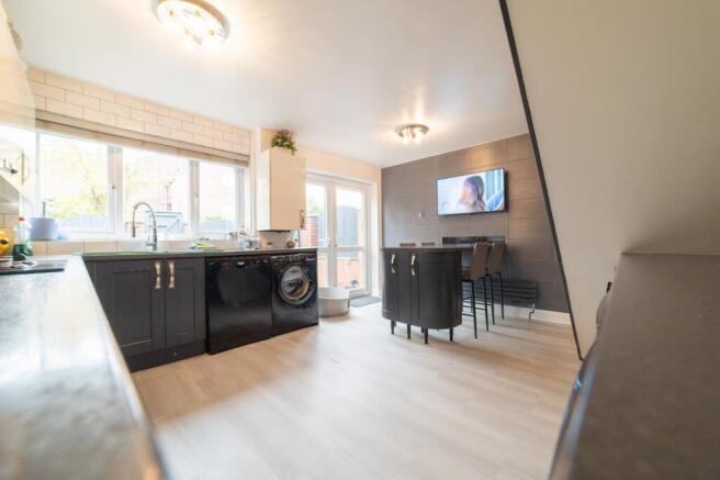 Award-winning Media team on EVERY Listing_21