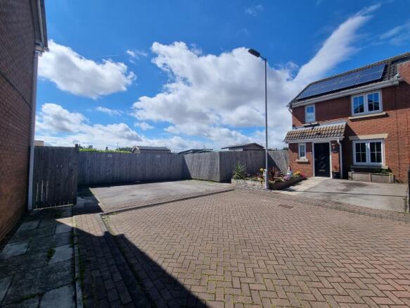 3 bed End of Terrace for sale in hull