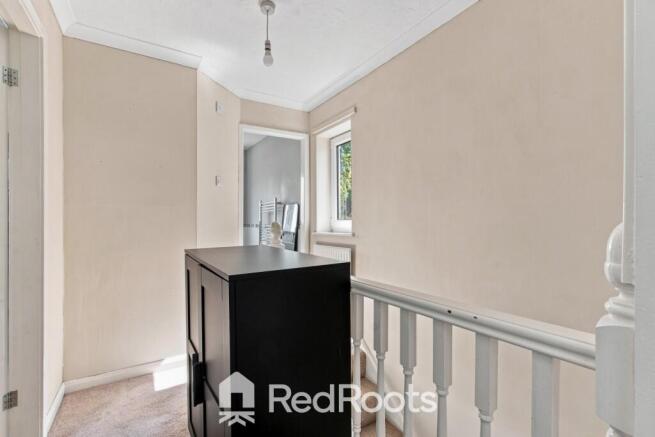 3 bed Semi-Detached for sale Image 10