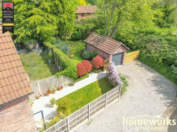 Photo 12