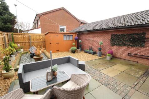 Sunningdale Green, Darlington, Durham, DL1