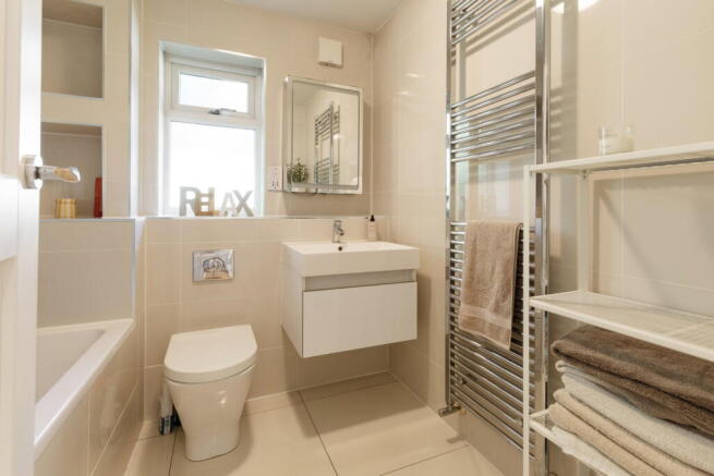 2 bed Ground Flat for sale Image 12