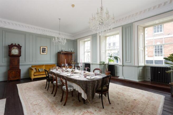 9 bed House for sale Image 12