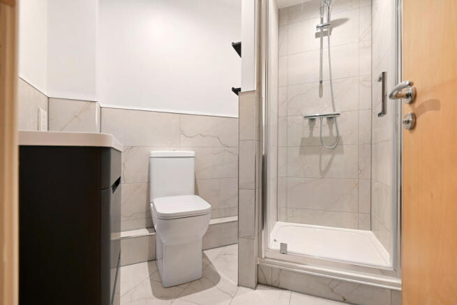 2 bed Apartment to rent Image 10