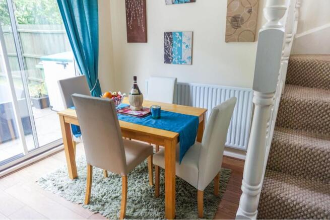 Lounge/Dining Room