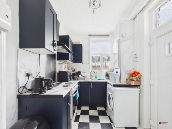 2 bed Terraced for sale Image 11