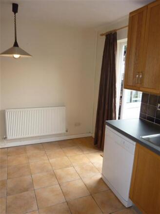 KITCHEN/BREAKFAST