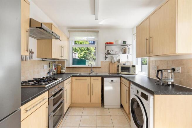 Kenilworth Avenue, E17