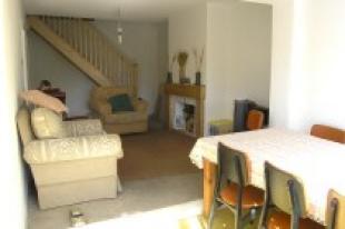 Sitting/dining room