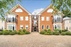 Flat 16, 18 Knoll Court, Station Road, Orpington BR6 0SD