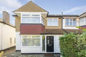 20, Cardrew Avenue, North Finchley, London N12 9LD