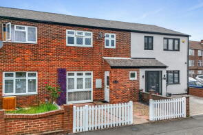 7, Pershore Close, Gants Hill, Ilford IG2 6RR