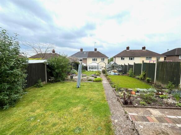 56 hardie avenue (8).jpeg