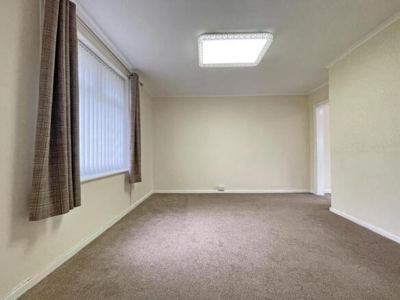 Blandford Road 491 - Lounge.jpg