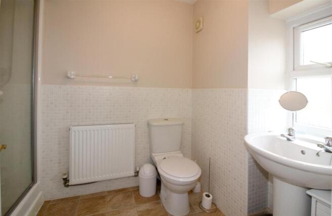 7012_Cawthorn Close.