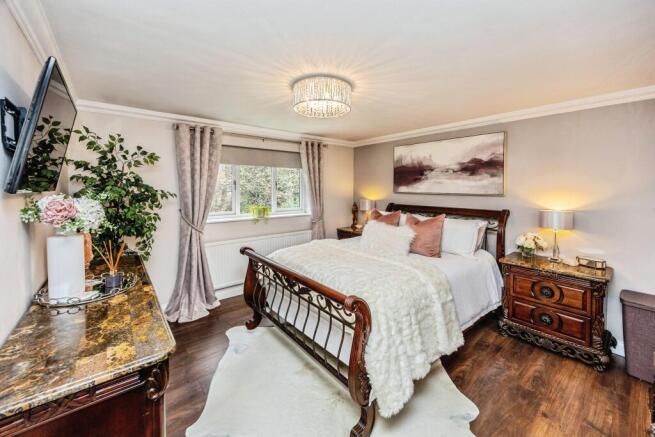 3 bed Detached for sale Image 4