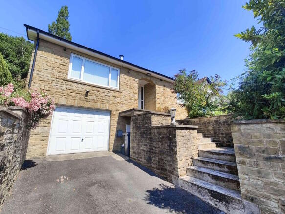 3 bed Detached for sale Image 3
