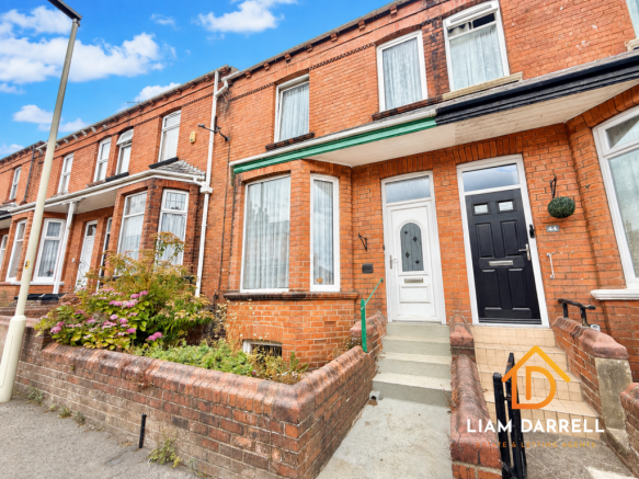 4 bed Terraced for sale in scarborough