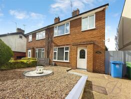 42, Mansfield Road, Mansfield NG19 9JN