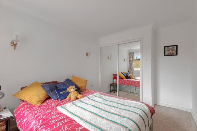 1 bed Flat for sale Image 8